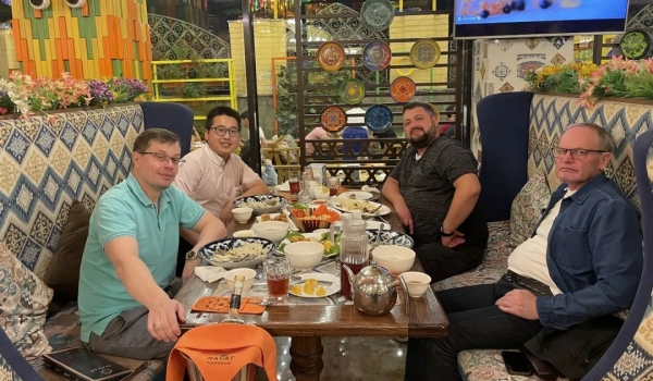 Main dans la main pour un avenir meilleur, QGM soutient fortement la construction des infrastructures en Russie