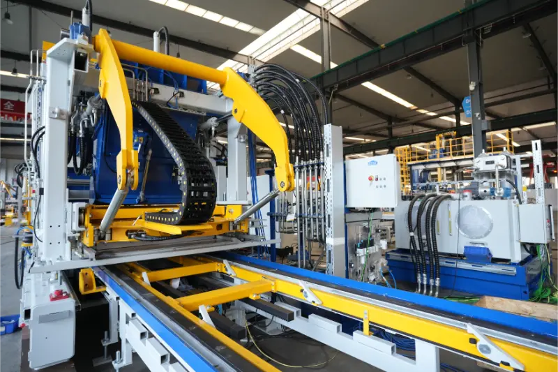 Ligne de fabrication de briques Zenith ZN1200-2 : intelligente et efficace, permettant des mises à niveau d'entreprise