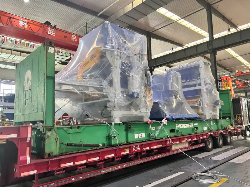 La ligne de production de briques à grande échelle de 1 500 de Quangong Machinery est à nouveau expédiée à l'étranger