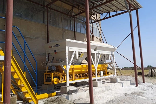 Machine de fabrication de blocs automatique QT6 en Arménie, depuis 2022